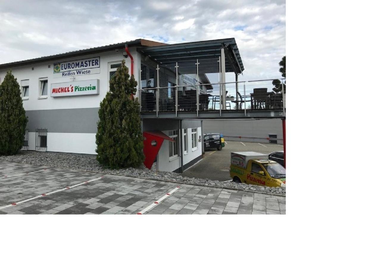 Hotel/Motel Hohenloher Tor Bretzfeld Buitenkant foto