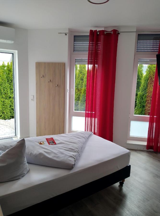 Hotel/Motel Hohenloher Tor Bretzfeld Buitenkant foto